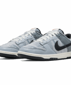 Alternative view of Nike Dunk Low 'Copy Paste'