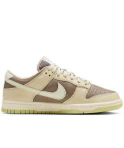 Alternative view of Nike Dunk Low 'Cream Brown'