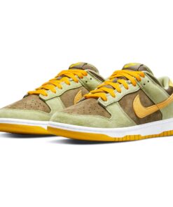 Alternative view of Nike Dunk Low ‘Dusty Olive’