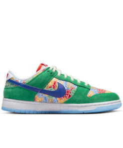 Alternative view of Nike Dunk Low 'Foam Finger'