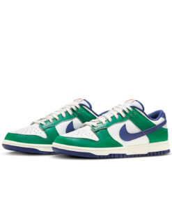 Alternative view of Nike Dunk Low 'Gorge Green Deep Royal'