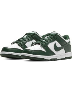 Alternative view of Nike Dunk Low GS 'Michigan State'