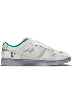 Alternative view of Nike Dunk Low 'Ice'