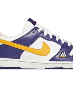 Alternative view of Nike Dunk Low 'La' 309431-751