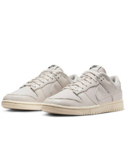 Alternative view of Nike Dunk Low 'Light Orewood Brown'