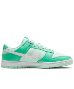 Alternative view of Nike Dunk Low 'Mint Foam Light Menta'