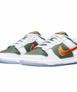 Alternative view of Nike Dunk Low 'NY Vs NY'