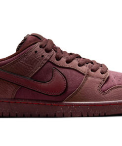 Nike Dunk Low Premium SB 'City of Love Collection - Burgundy Crush' FN0619-600