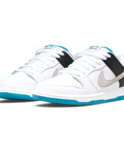 Alternative view of Nike Dunk Low Pro SB 'Laser Blue'