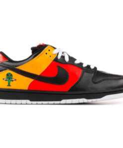 Alternative view of Nike Dunk Low Pro SB Skateboard 'Orange Raygun'