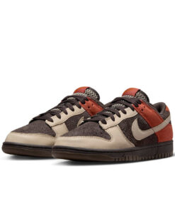 Alternative view of Nike Dunk Low 'Red Panda
