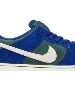 Alternative view of Nike Dunk Low SB Deep Royal Vintage Green HF3704-400 Nicesnk