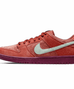 Nike Dunk Low SB 'Mystic Red'