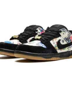 Alternative view of Nike Dunk Low SB x Supreme 'Rammellzee'