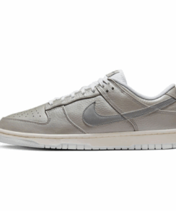 Nike Dunk Low SE 'Metallic Silver'