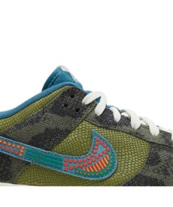 Alternative view of Nike Dunk Low 'SiEMPRE Familia' DO2160-335
