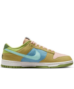 Alternative view of Nike Dunk Low 'Sun Club - Arctic Orange Sanded Gold'