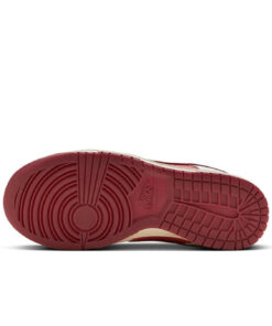 Alternative view of Nike Dunk Low 'Valentine's Day 2024 Alternate'