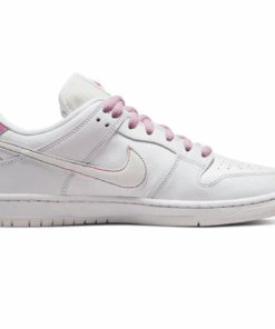 Alternative view of Nike SB Dunk Low 'Be True'