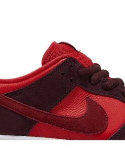 Alternative view of Nike SB Dunk Low 'Cherry' DM0807-600
