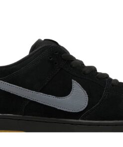 Alternative view of Nike SB Dunk Low 'Fog' BQ6817-010