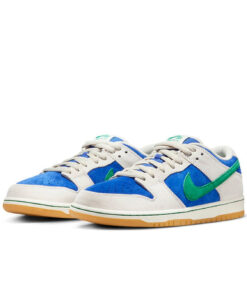 Alternative view of Nike SB Dunk Low 'Hyper Royal Malachite'