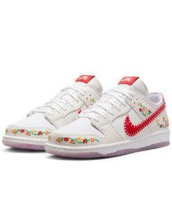 Alternative view of Nike SB Dunk Low 'N7 Opti Yellow University Red'