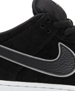 Alternative view of Nike SB Dunk Low Premium Quartersnacks 313170-019 Nicesnk