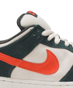 Alternative view of Nike SB Dunk Low Pro Eire 304292-185 Nicesnk