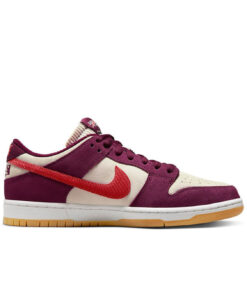 Alternative view of Nike SB Dunk Low 'Summit White Barely Rose University Red'