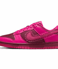Nike Wmns Dunk Low 'Valentine's Day'