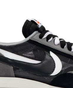 Alternative view of sacai x Nike LDWaffle Black BV0073-001 Nicesnk