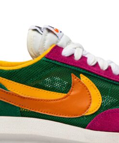 Alternative view of sacai x Nike LDWaffle Pine Green BV0073-301 Nicesnk