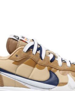 Alternative view of sacai x Nike VaporWaffle Sesame Blue Void DD1875-200 Nicesnk