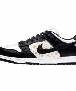 Supreme x Nike Dunk Low OG SB QS 'Black'
