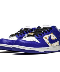 Alternative view of Supreme x Nike Dunk Low OG SB QS 'Hyper Royal'