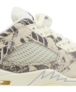 Alternative view of (Women) Air Jordan 5 Low 'Expression' DA8016-100