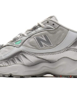 (Women) New Balance 703 Series Silver Gray WL703BE Nicesnk