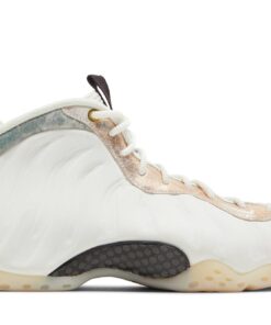 (Women) Nike Air Foamposite One Summit White AA3963-101 Nicesnk