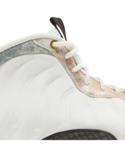 Alternative view of (Women) Nike Air Foamposite One Summit White AA3963-101 Nicesnk