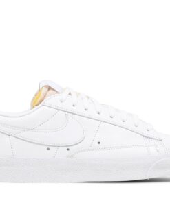 (Women) Nike Blazer Low '77 'Triple White' DC4769-101