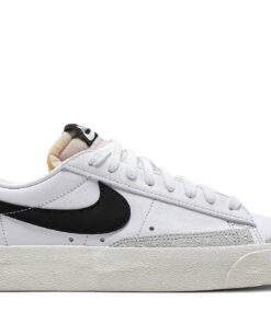 (Women) Nike Blazer Low '77 'White Black' DC4769-102