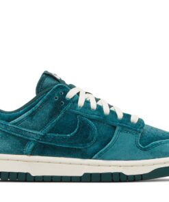(Women) Nike Dunk Low 'Green Velvet' DZ5224-300