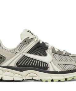 (Women) Nike Zoom Vomero 5 'Cobblestone and Flat Pewter' FB8825-001