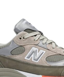 Alternative view of WTAPS x New Balance Made In USA Olive Drab M992WT Nicesnk