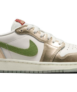 (Youth) Air Jordan 1 Retro Low OG 'Year of the Dragon' FQ6593-100